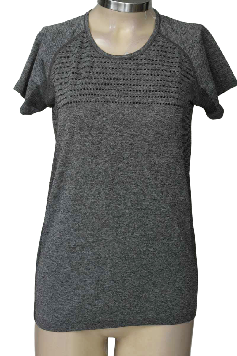 Ropa Deportiva / Salida de Baño color Gris - Diadora