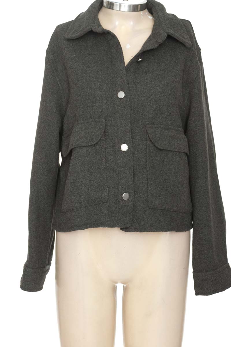 Chaqueta / Abrigo color Gris - H&M