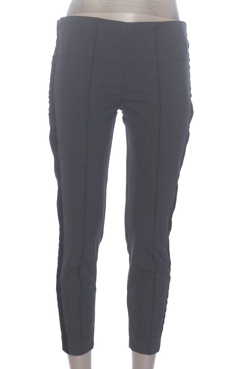 Pantalones color Gris - Closeando