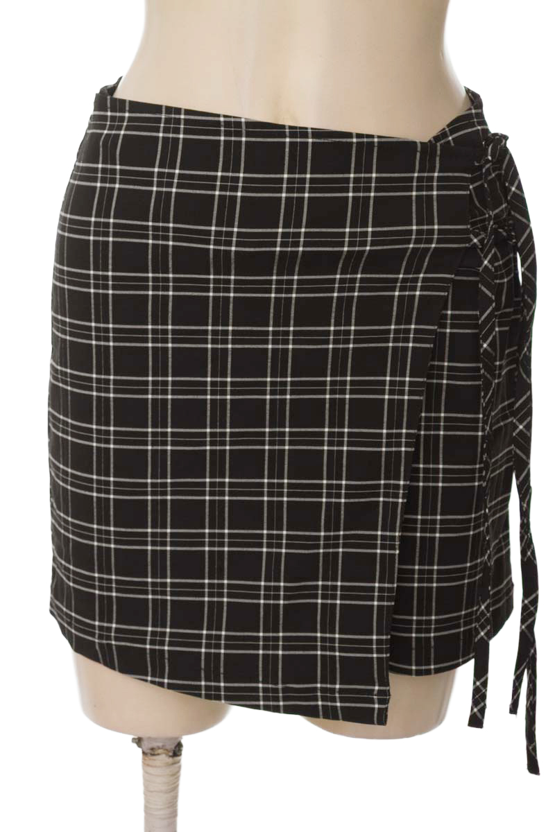 Falda color Negro - Forever 21