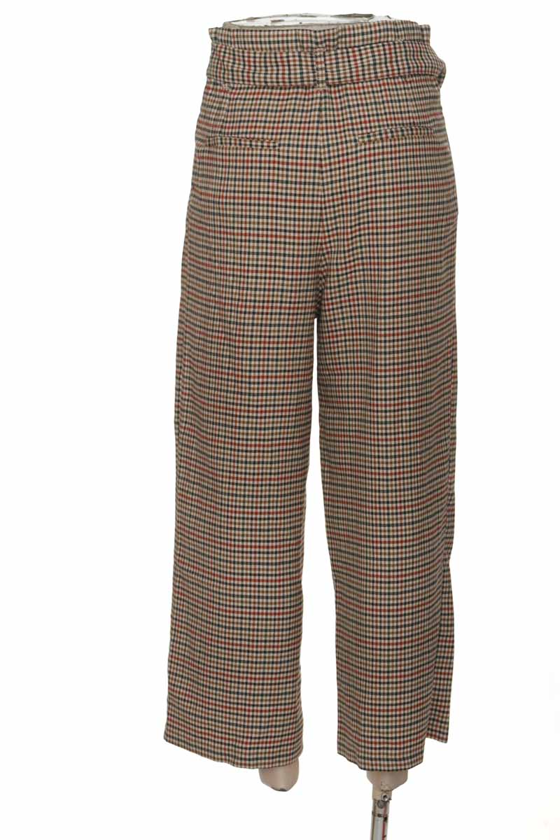 Pantalones color Beige - Zara
