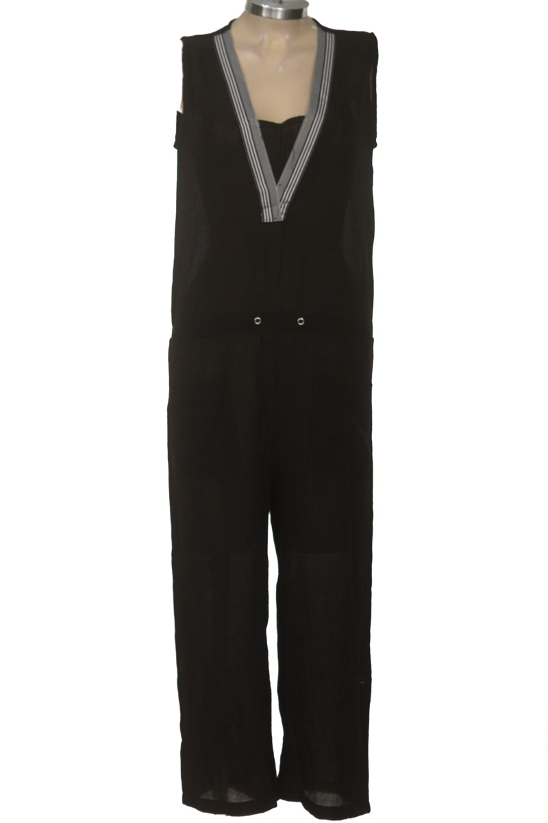 Vestido / Enterizo color Negro - Closeando