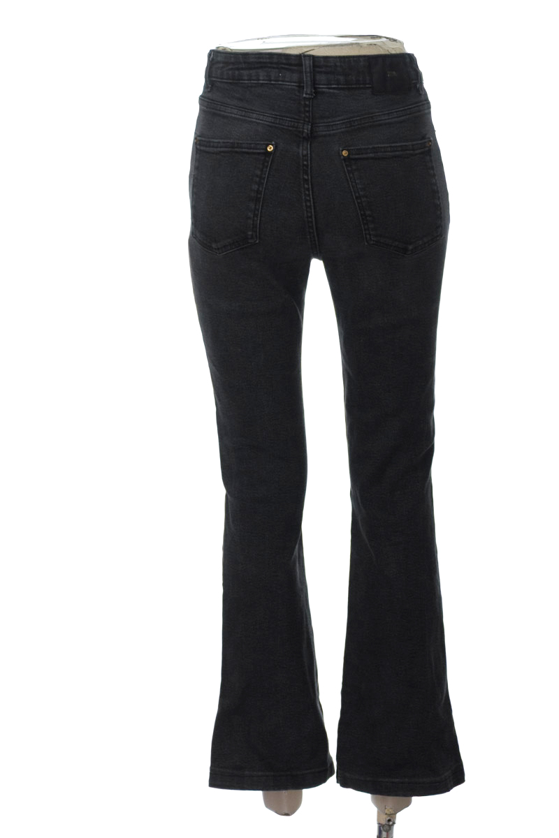 Pantalones color Negro - Zara