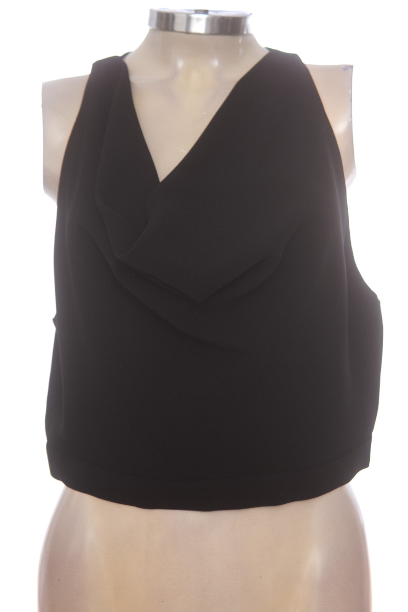 Top / Camiseta color Negro - Zara