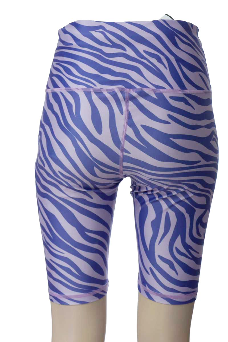 Ropa Deportiva / Salida de Baño color Lila - Closeando