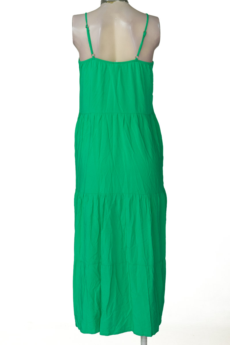 Vestido / Enterizo color Verde - Closeando