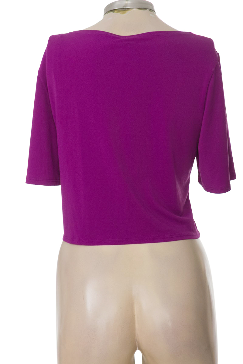 Top / Camiseta color Morado - Divided by H&M