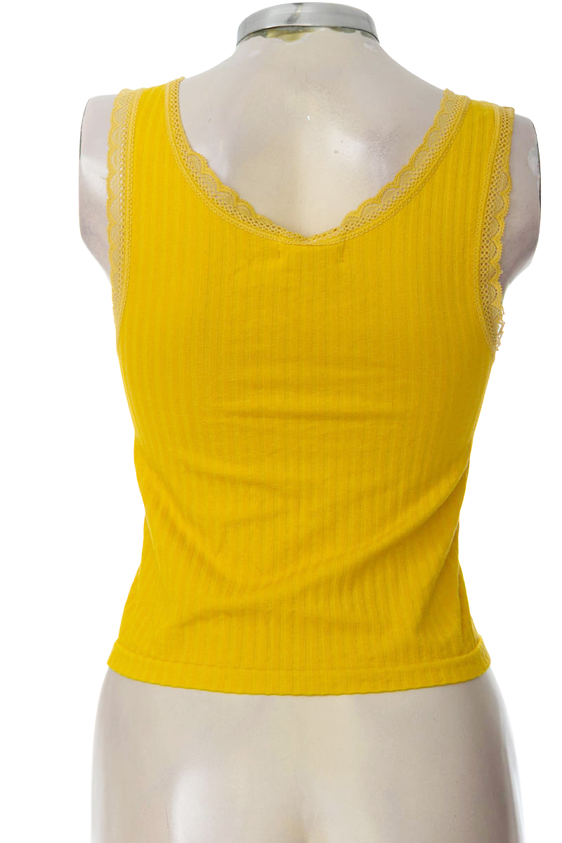 Top / Camiseta color Mostaza - Aronia