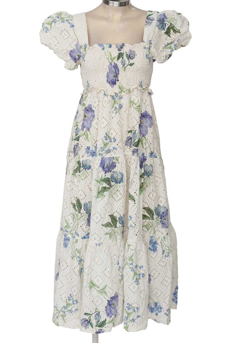 Vestido / Enterizo color Beige - Especia