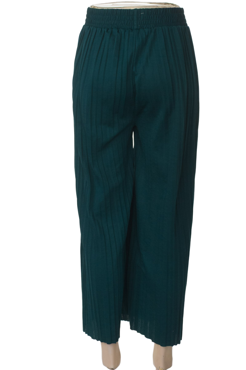 Pantalones color Verde - Closeando