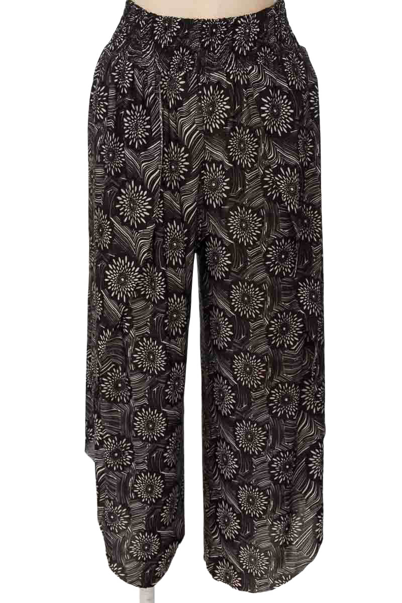 Falda color Negro - Closeando