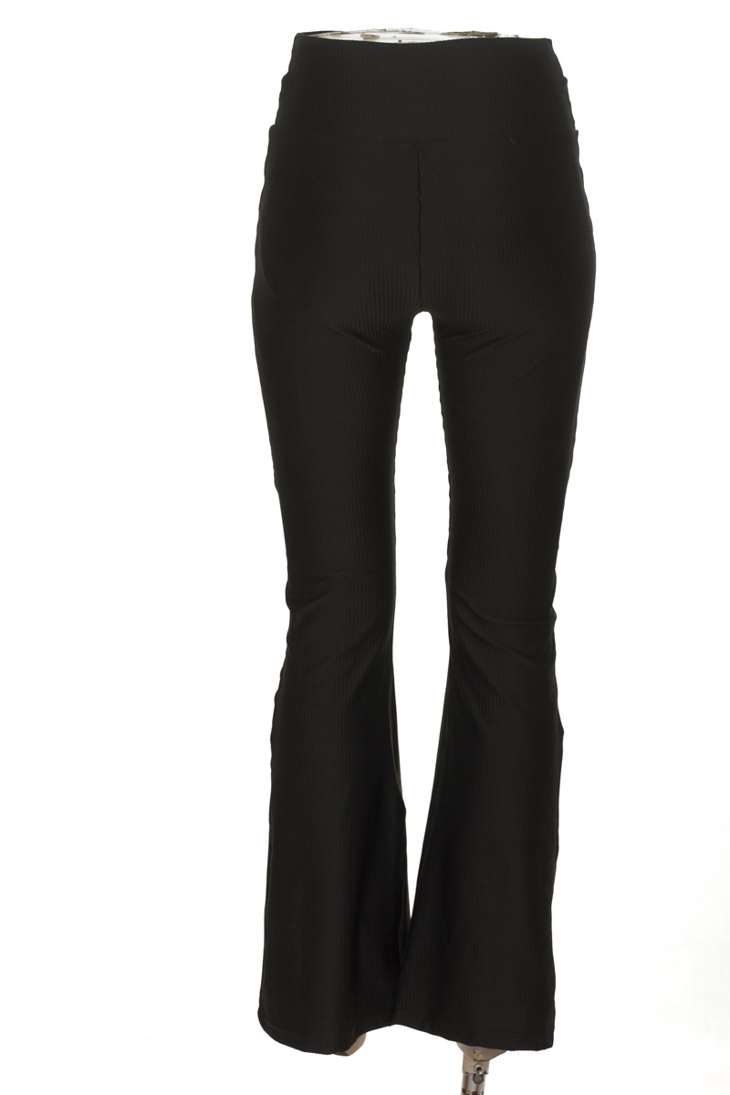 Pantalones color Negro - Closeando