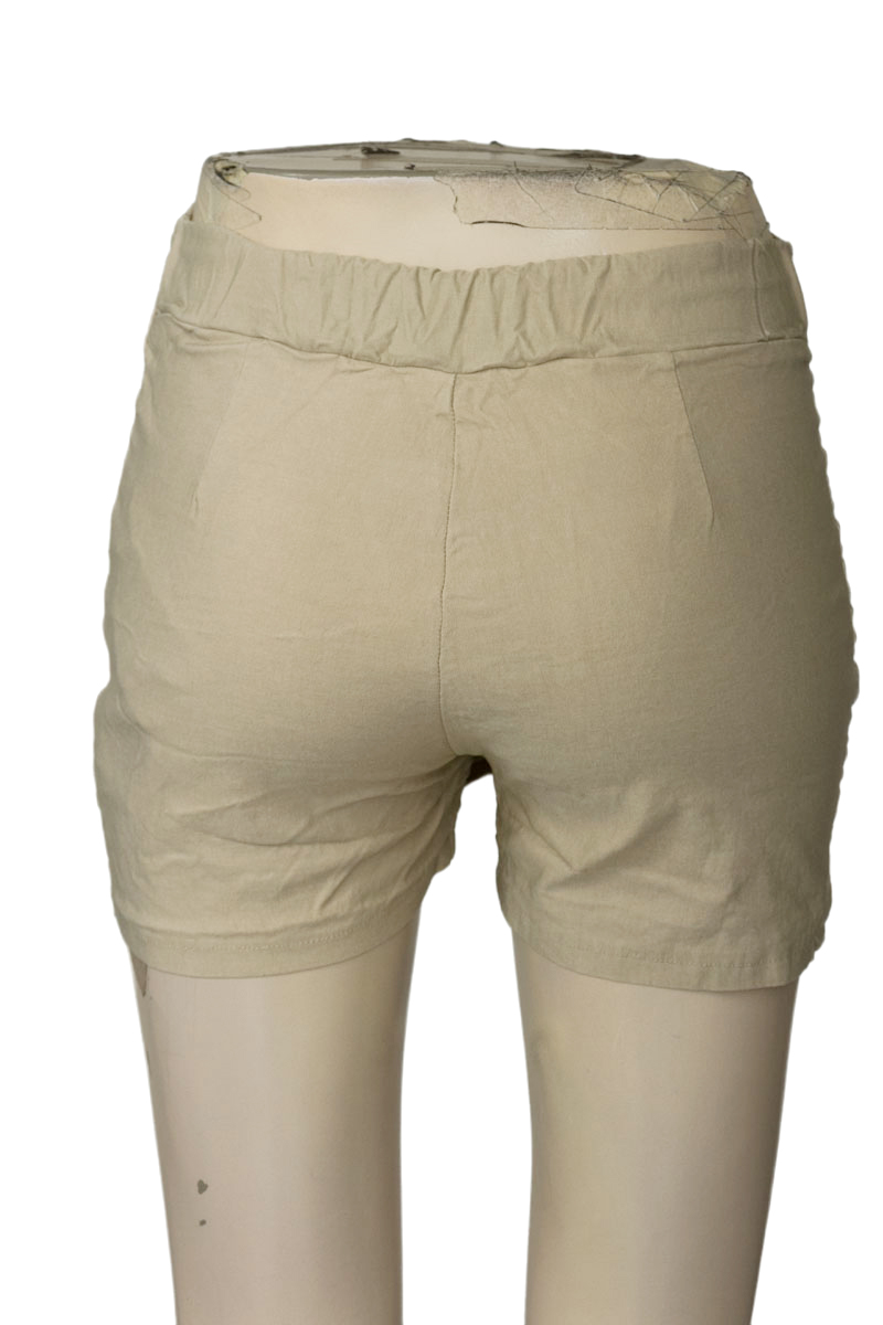 Short color Beige - Closeando