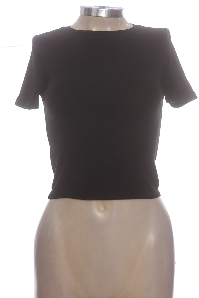 Top / Camiseta color Negro - Stradivarius