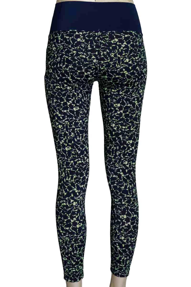 Ropa Deportiva / Salida de Baño color Estampado - Closeando