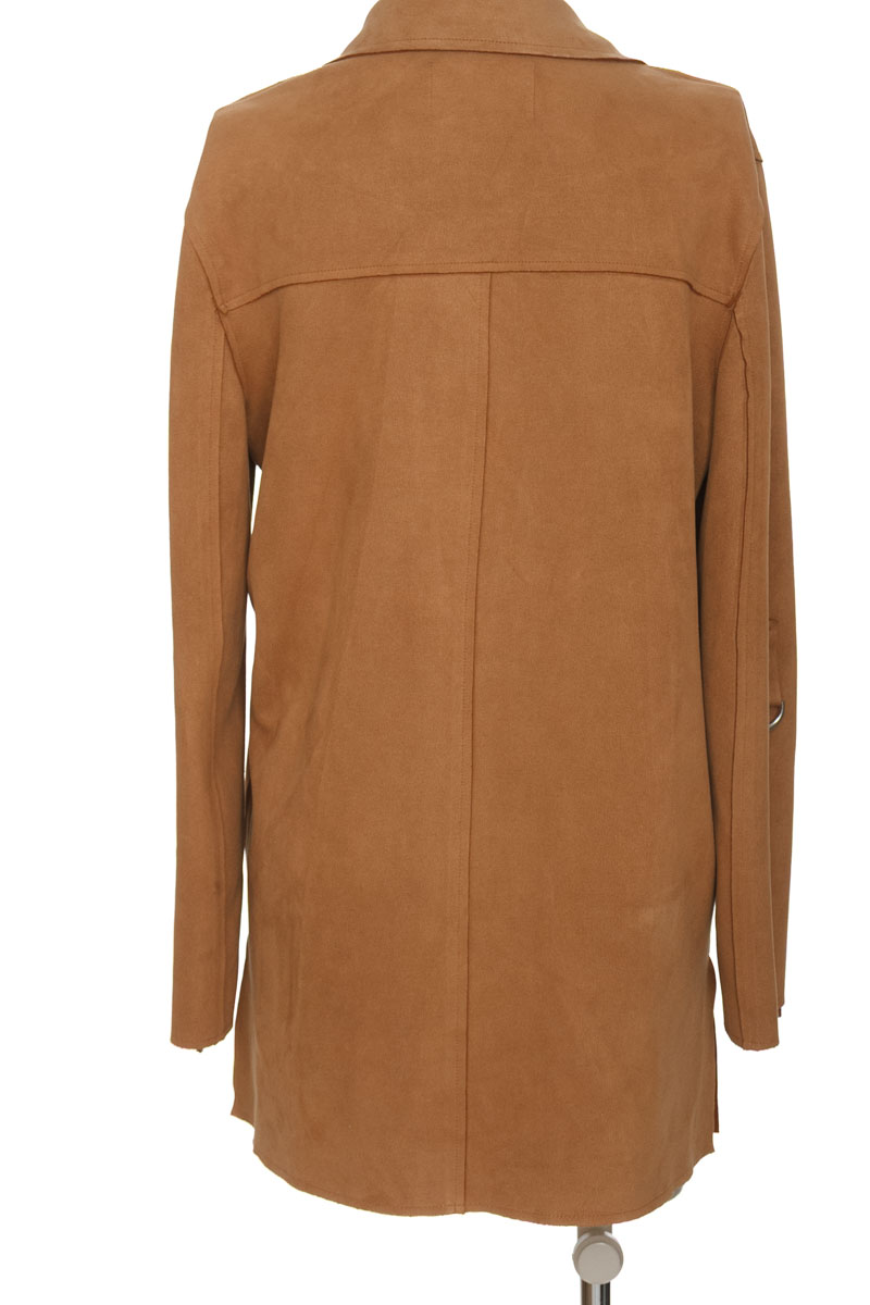 Chaqueta / Abrigo color Beige - Stradivarius
