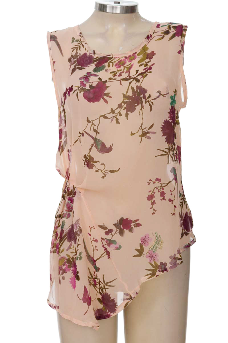 Top / Camiseta color Rosado - In You