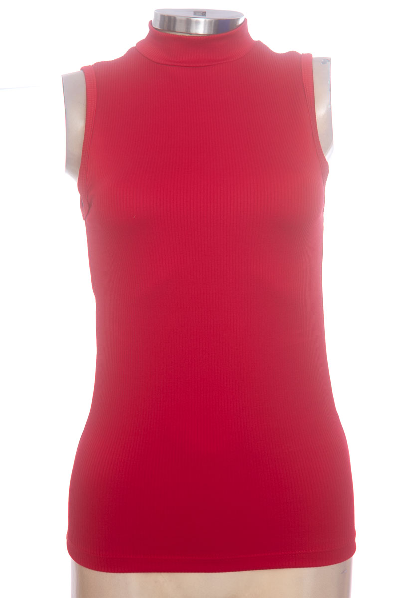 Top / Camiseta color Rojo - Ostu
