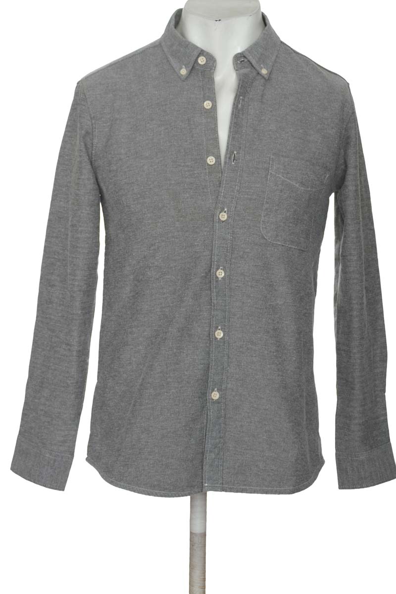 Camisa color Gris - Closeando