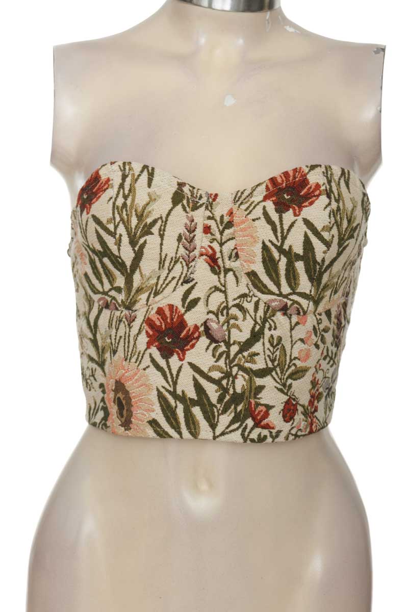 Top / Camiseta color Verde - Closeando