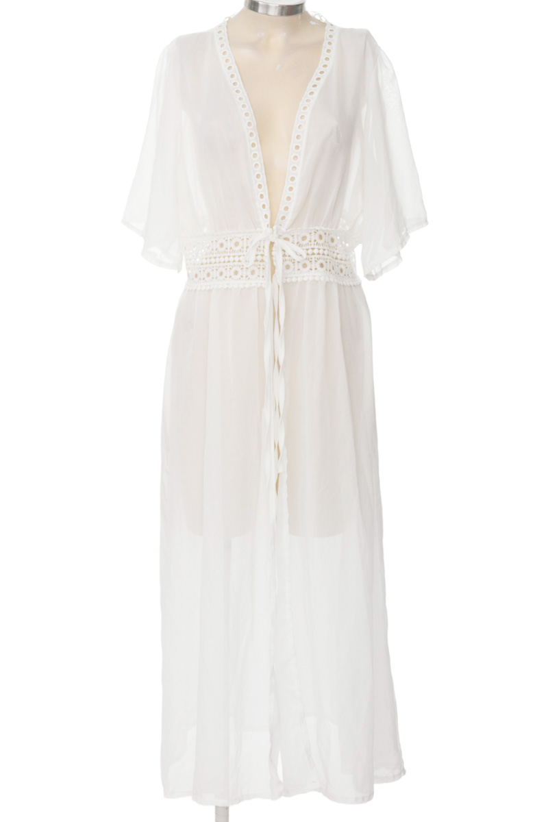 Ropa Deportiva / Salida de Baño color Blanco - Closeando