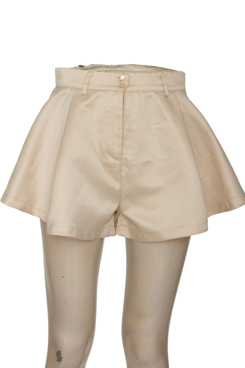 Short color Beige - Closeando