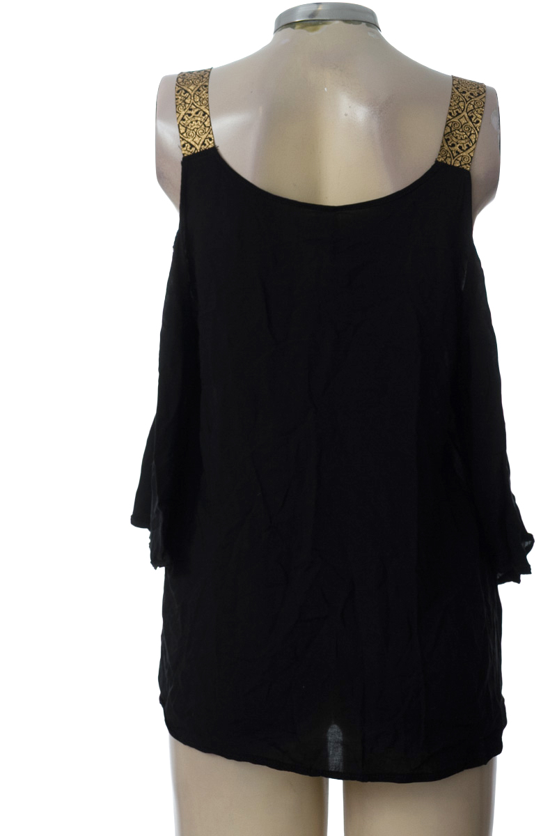 Top / Camiseta color Negro - Carmel