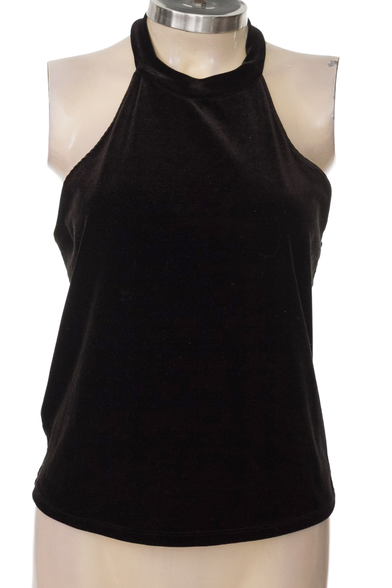 Top / Camiseta color Negro - MNG