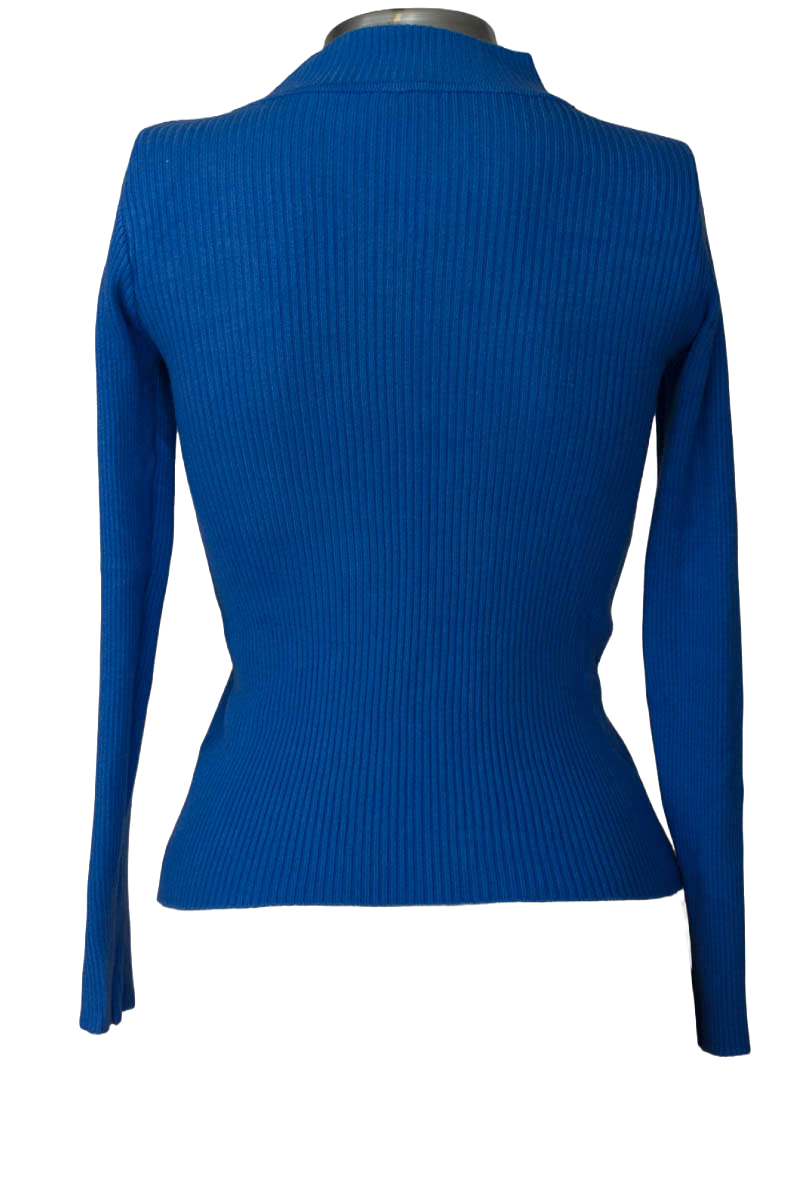 Sweater color Azul - Closeando