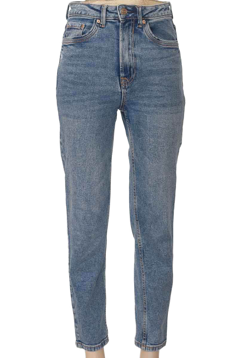 Pantalones color Azul - Stradivarius