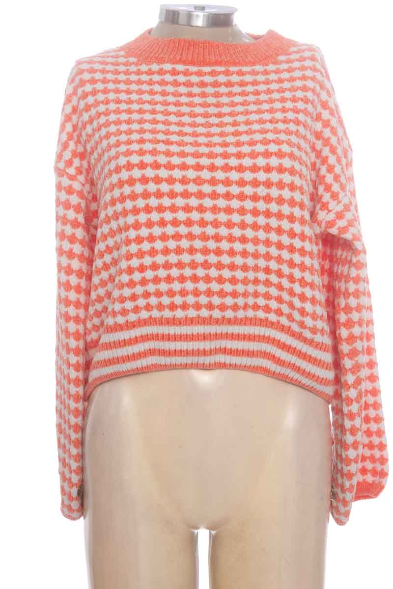 Sweater color Naranja - Closeando