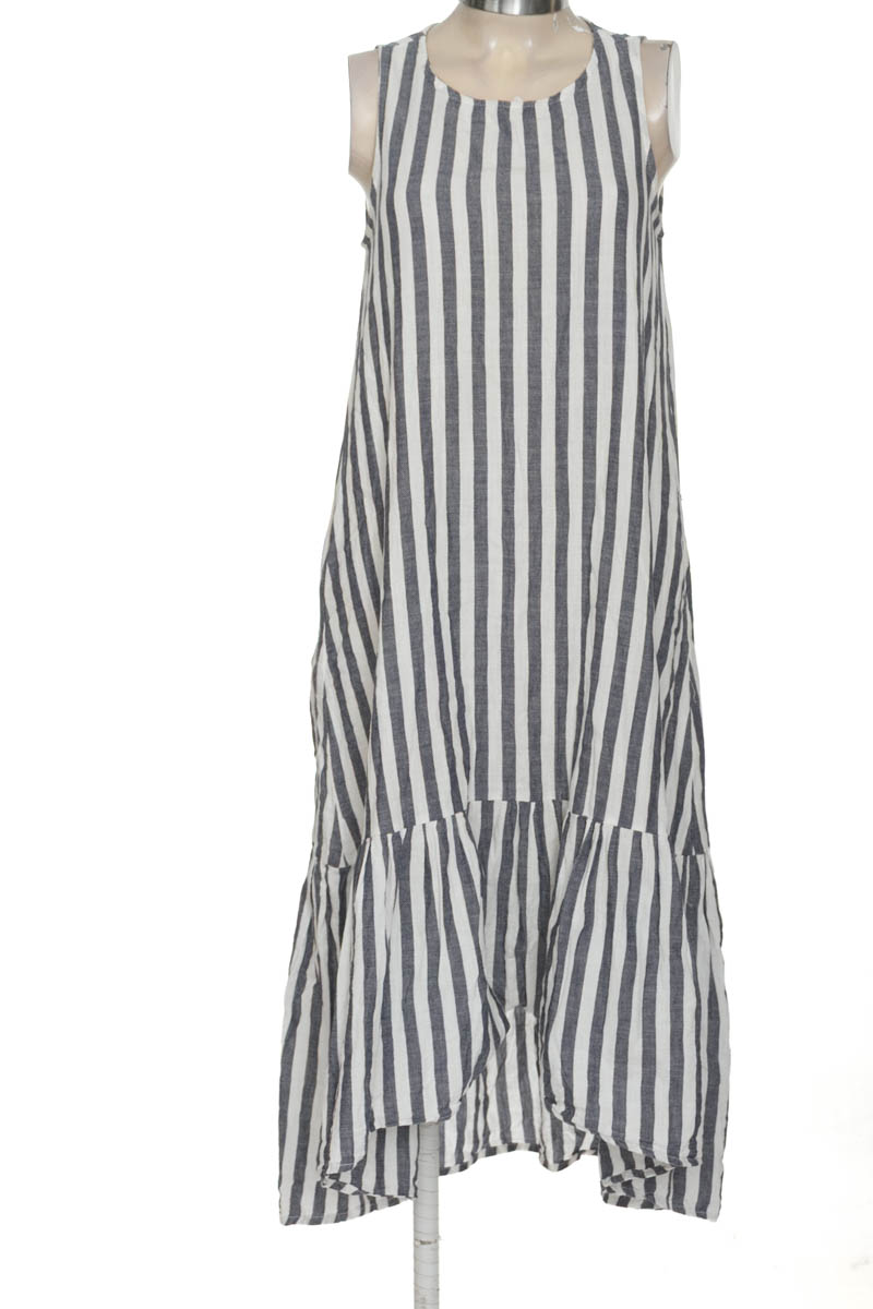 Vestido / Enterizo color Gris - Revie W