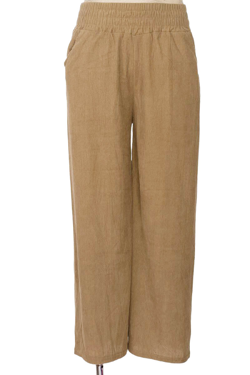 Pantalones color Verde - Closeando