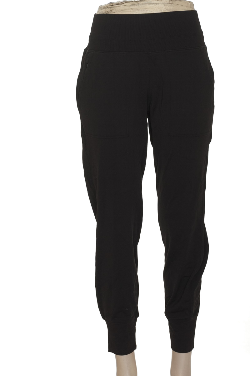Ropa Deportiva / Salida de Baño color Negro - Athleta