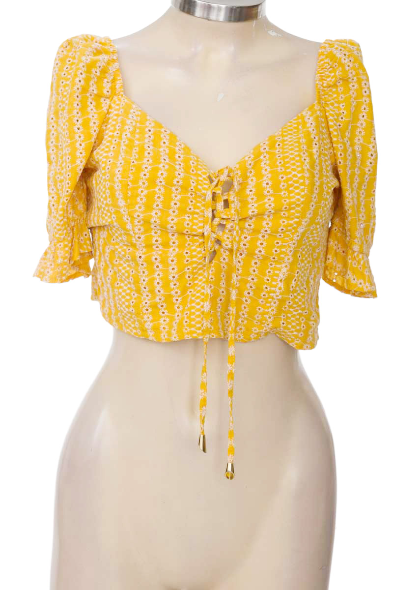 Top / Camiseta color Mostaza - ELA