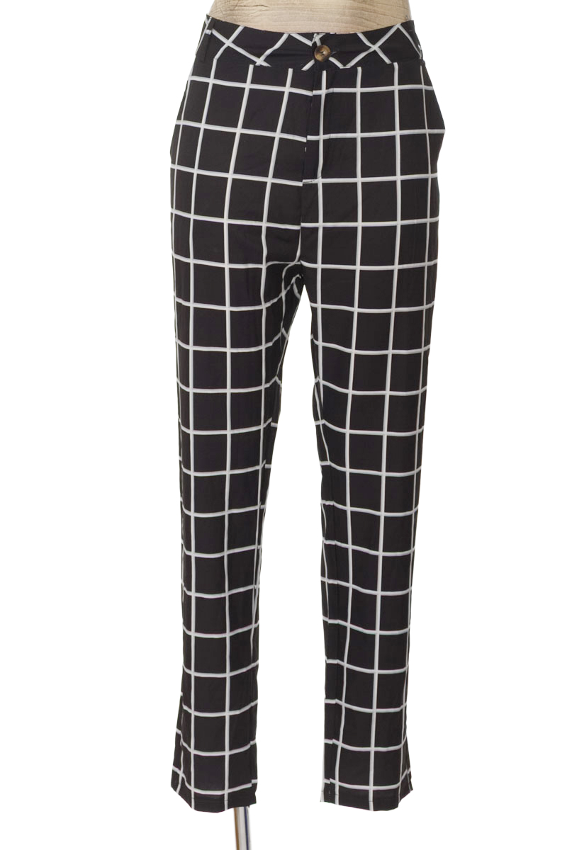 Pantalones color Negro - Lars Amadeus