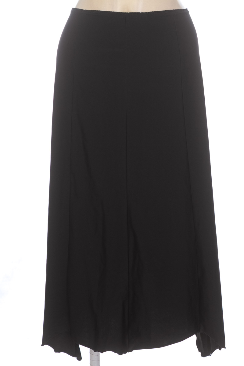 Falda color Negro - PATPRIMO