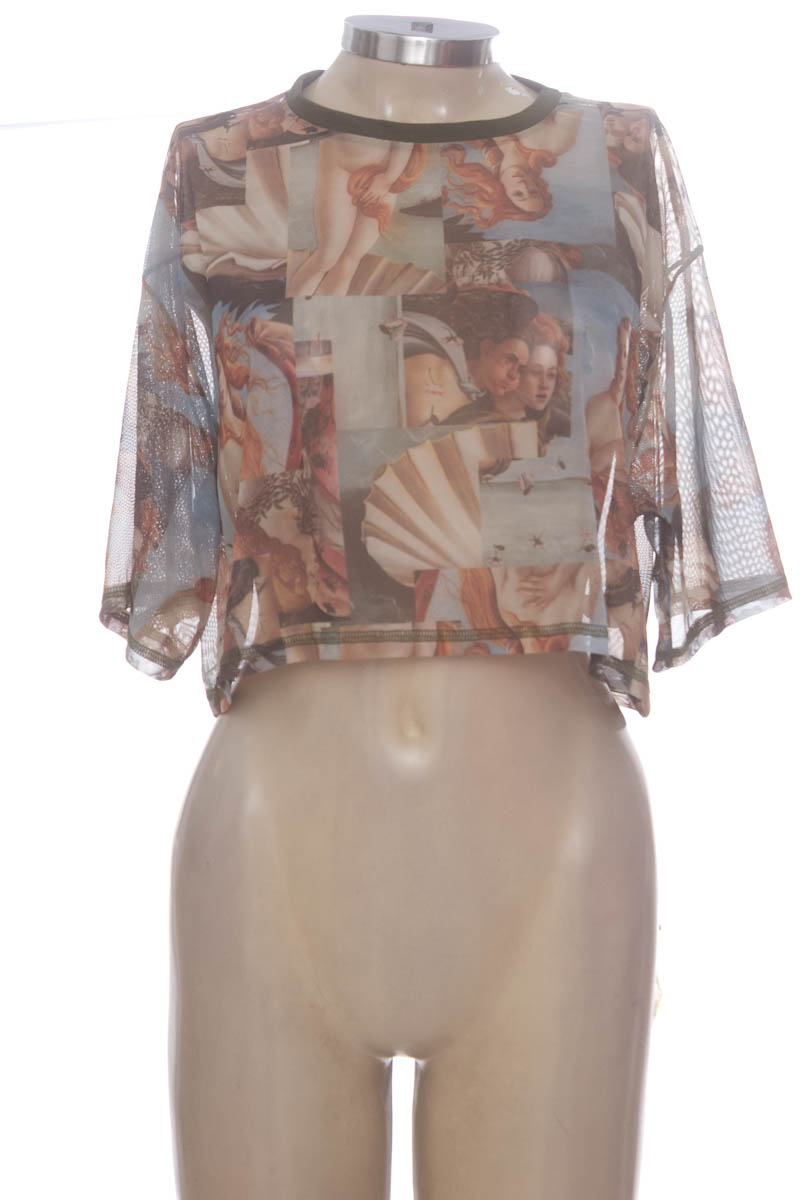 Top / Camiseta color Estampado - Real Human