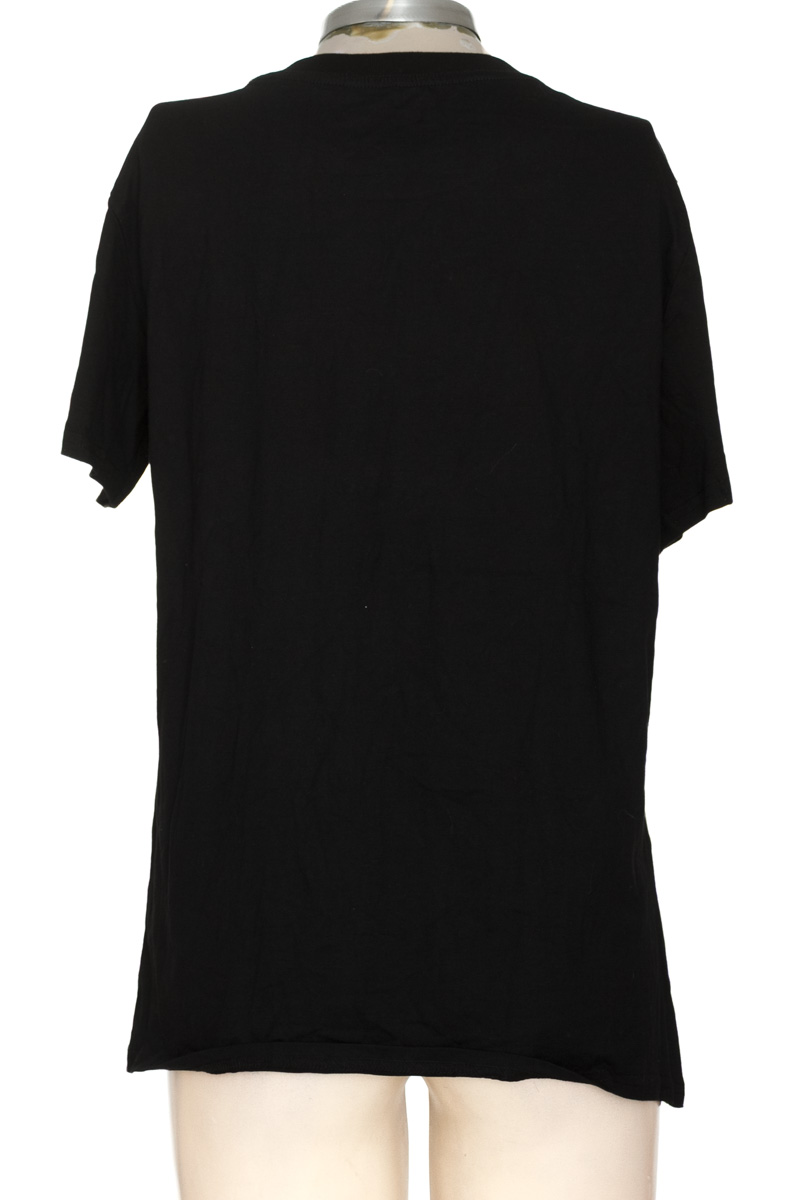 Top / Camiseta color Negro - Closeando