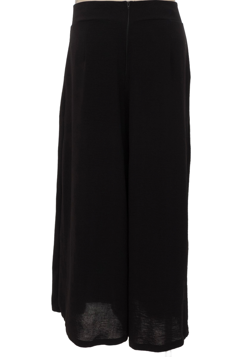 Pantalones color Negro - Mauve