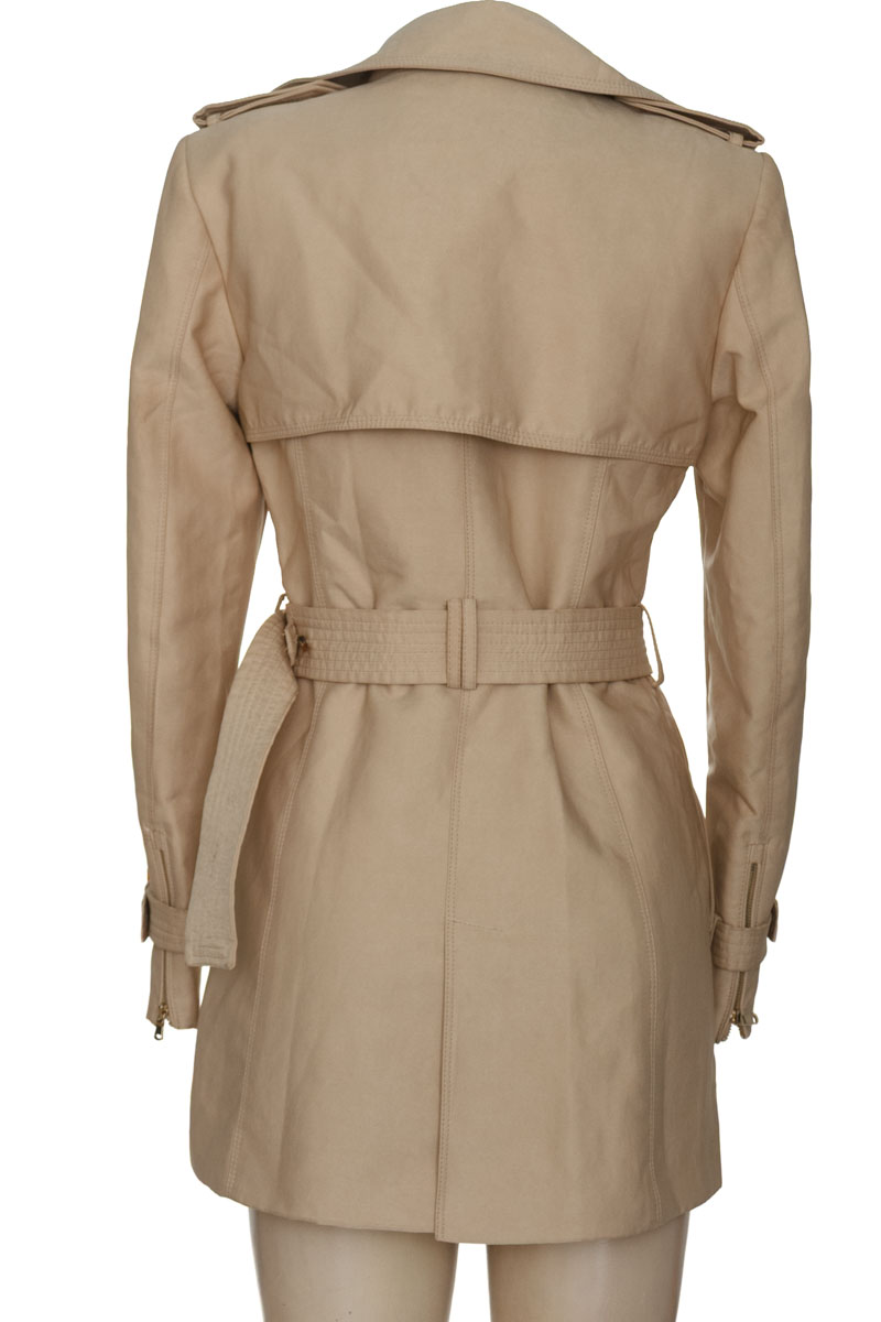 Chaqueta / Abrigo color Beige - Zara