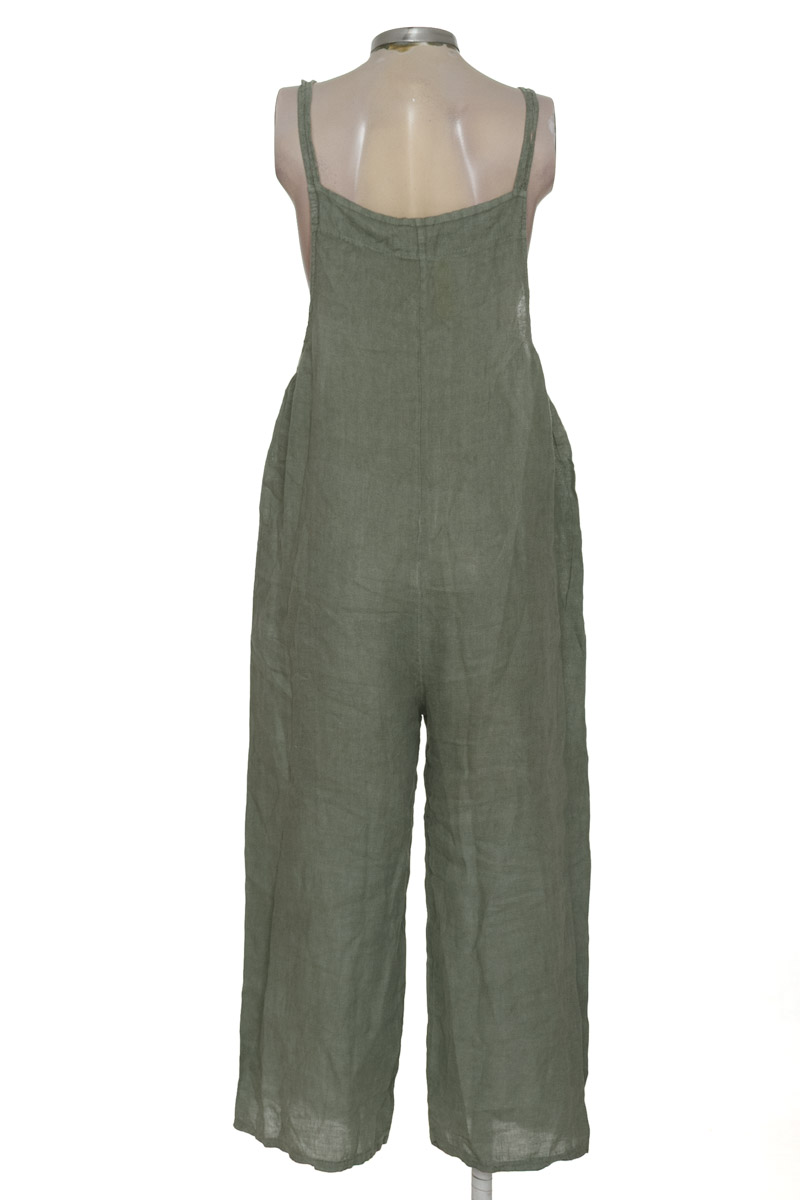 Vestido / Enterizo color Verde - Closeando