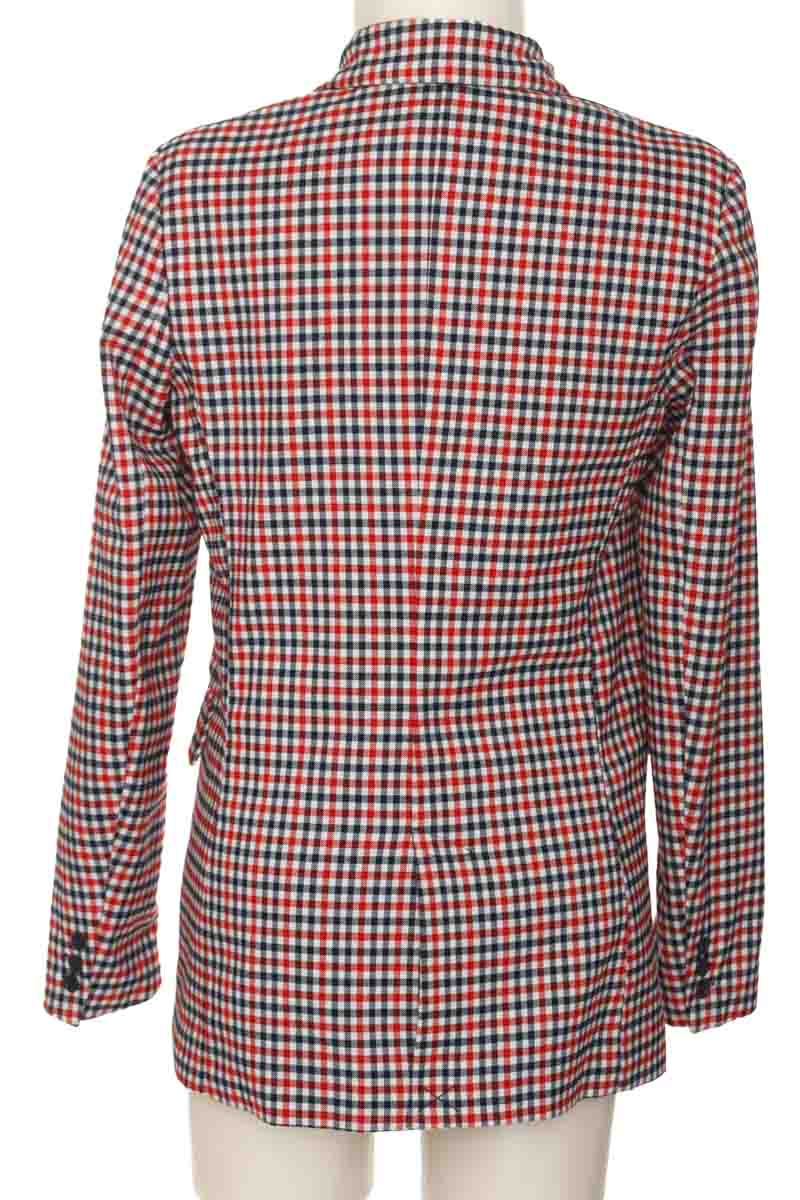 Chaqueta / Abrigo color Rojo - Stradivarius