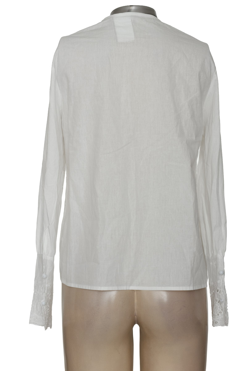 Blusa color Blanco - Closeando