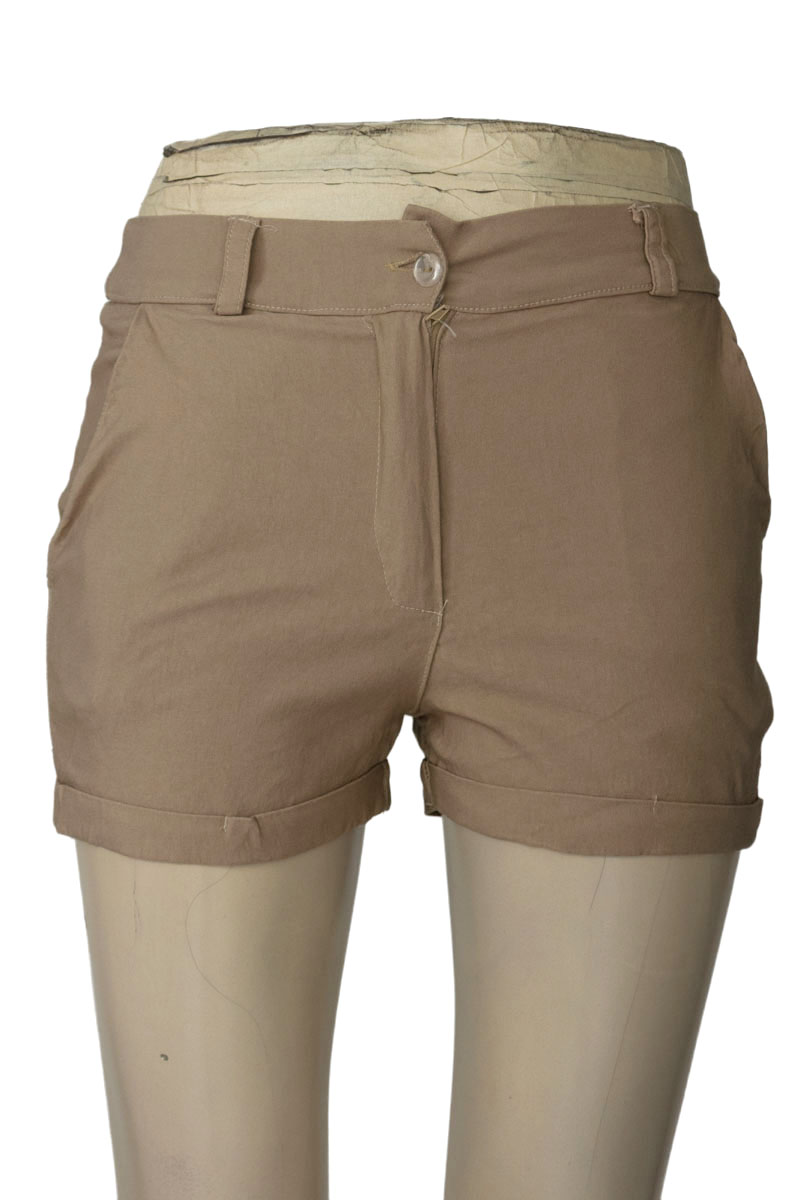 Short color Beige - Closeando