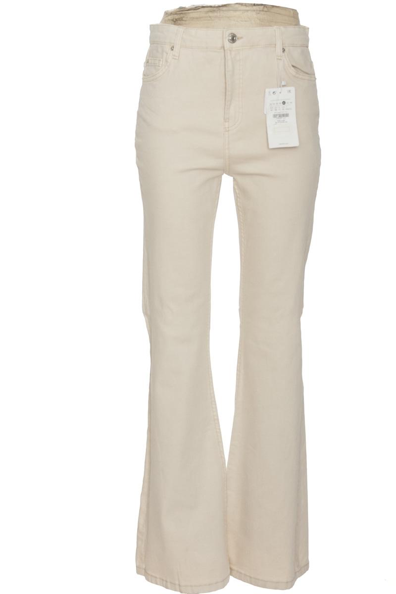Pantalones color Beige - Bershka