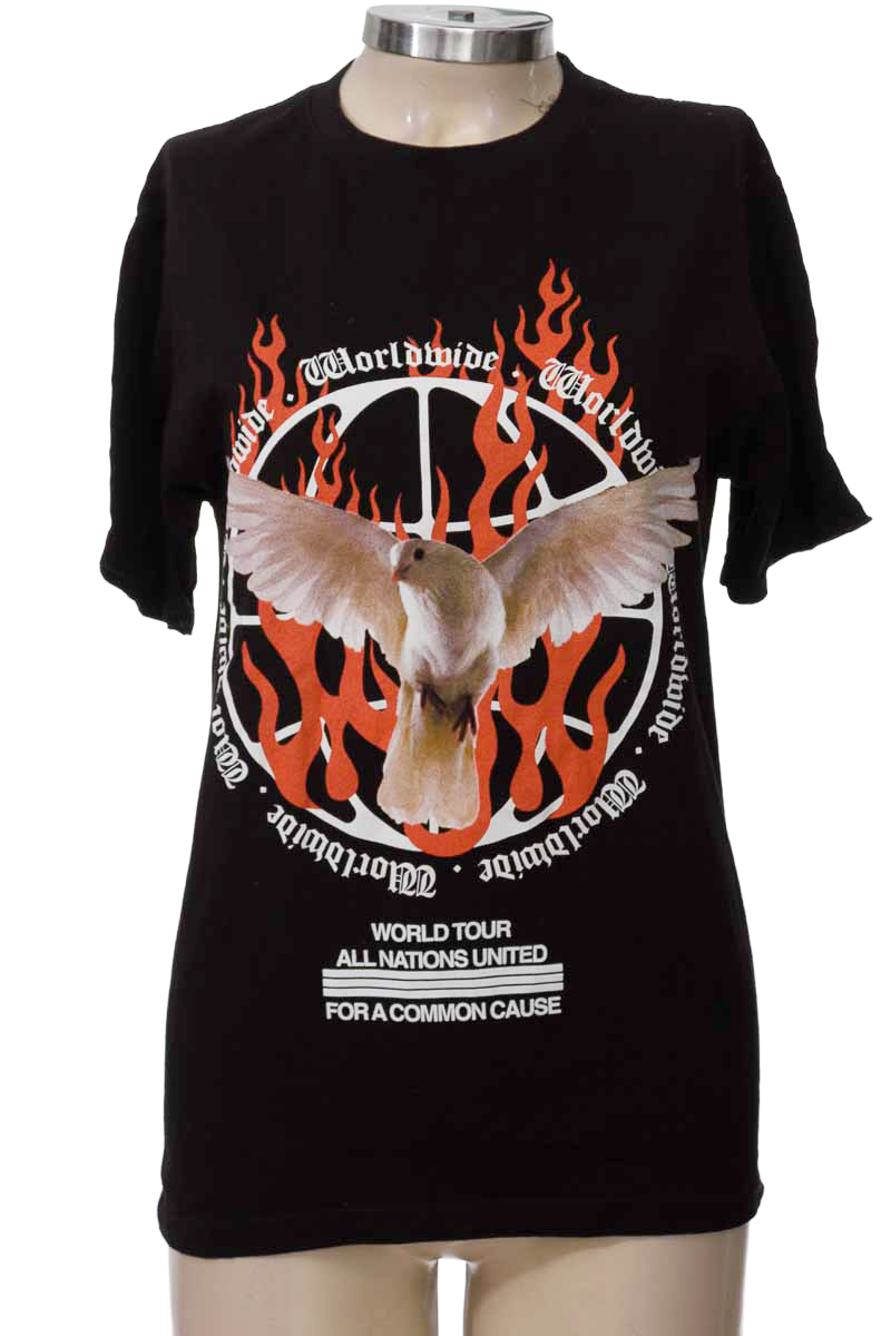 Top / Camiseta color Negro - Closeando