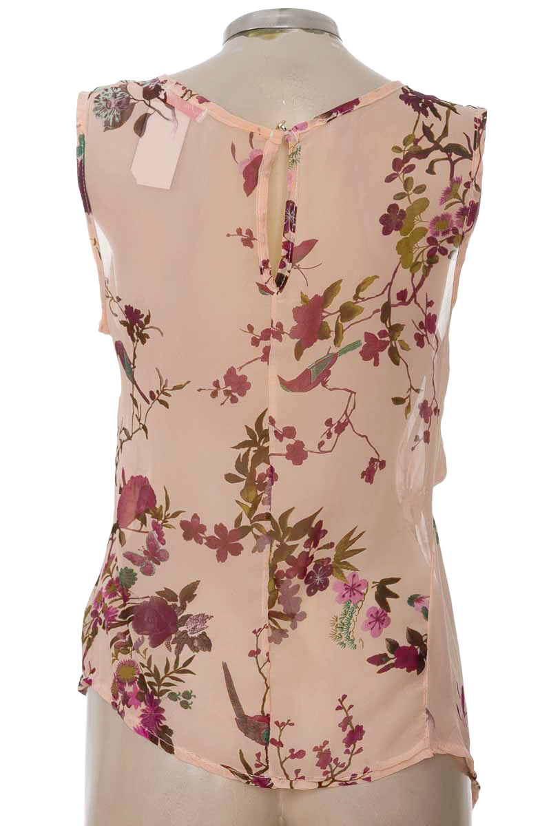 Top / Camiseta color Rosado - In You