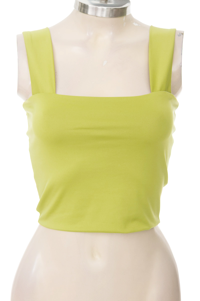 Top / Camiseta color Verde - Closeando