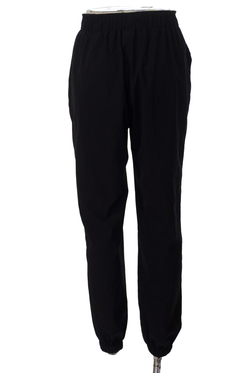 Pantalones color Negro - Forever 21